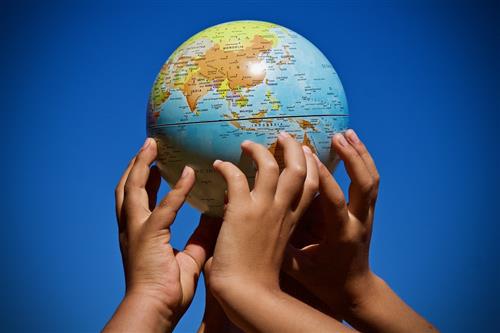 HandsOfTheWorld 